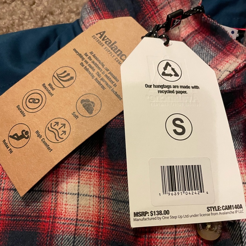 avalanche lined flannel pockets red mens small nwt Cam140A. - Picture 3 of 3